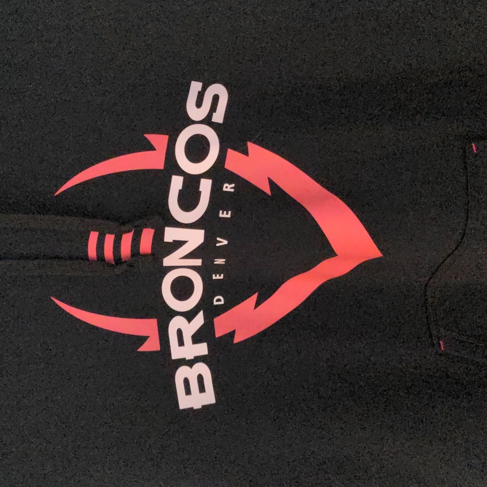 Nike Broncos Breast Cancer Awareness Hoodie - Picture 2 of 5